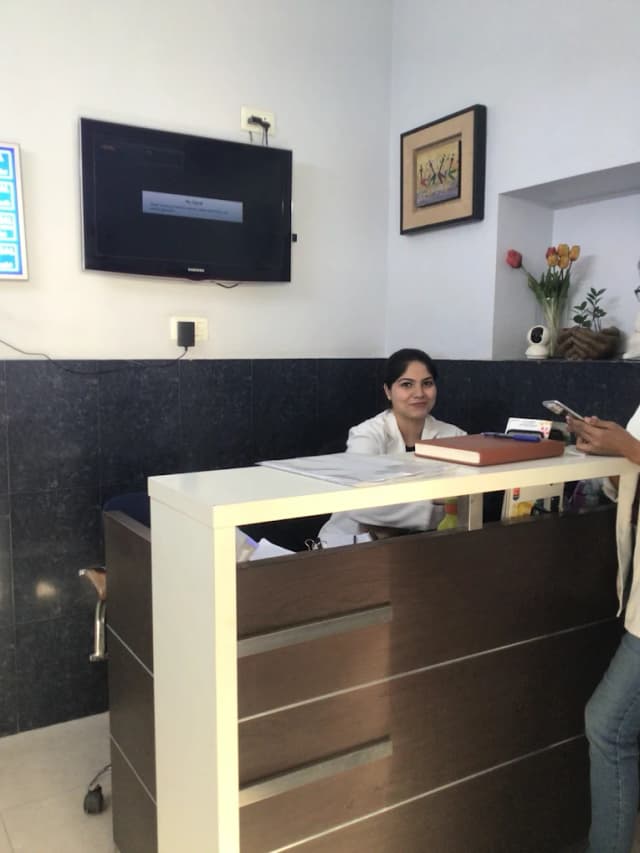 Dr. Anuva Bansal Centre For Skin And Hair