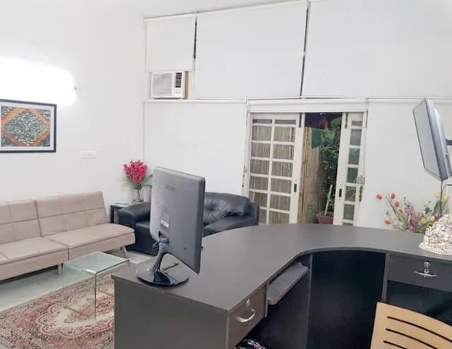 Dr. Dutt Hair Transplant Clinic, South Delhi