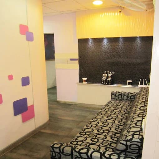 Sculpt, South East Delhi